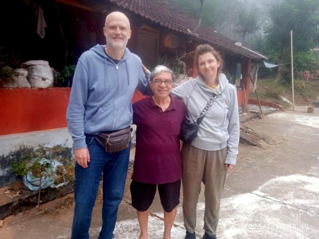 Woodside Homestay Wayanad Batheri Buitenkant foto