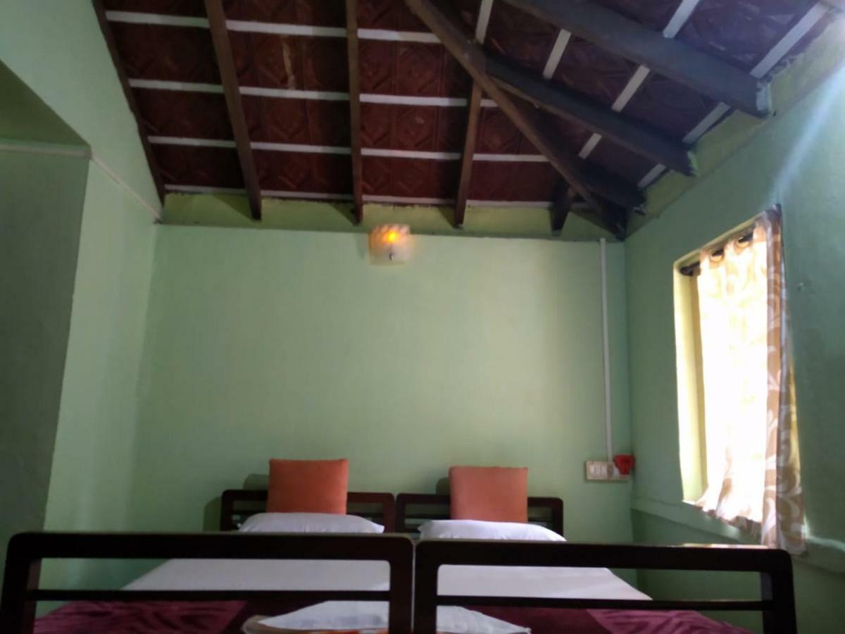 Woodside Homestay Wayanad Batheri Buitenkant foto