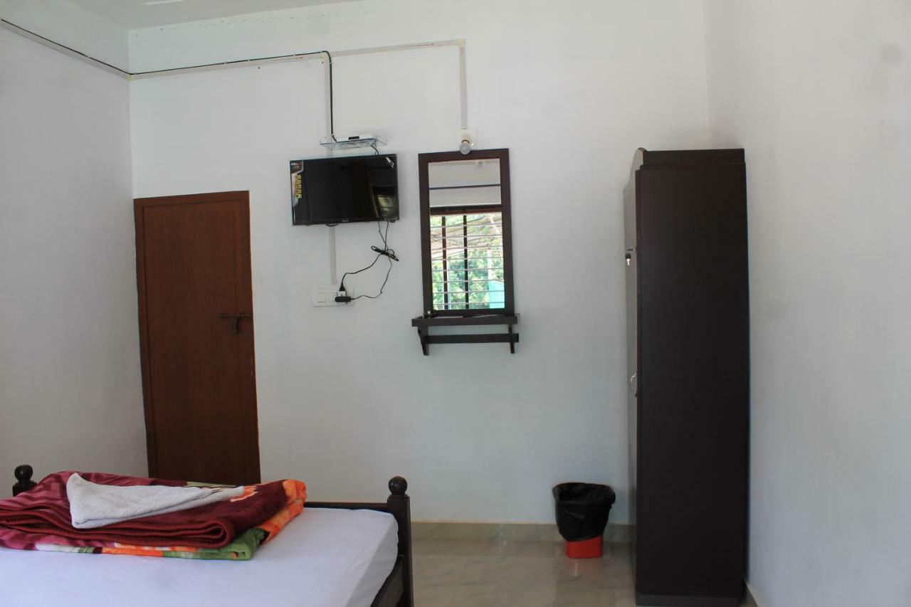 Woodside Homestay Wayanad Batheri Buitenkant foto